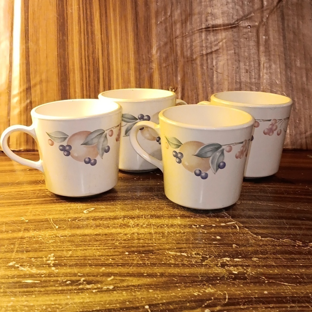 Vintage Corningware Cottage core fruit coffee ☕️ cups